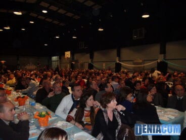 Público asistente a la cena de LUDAI