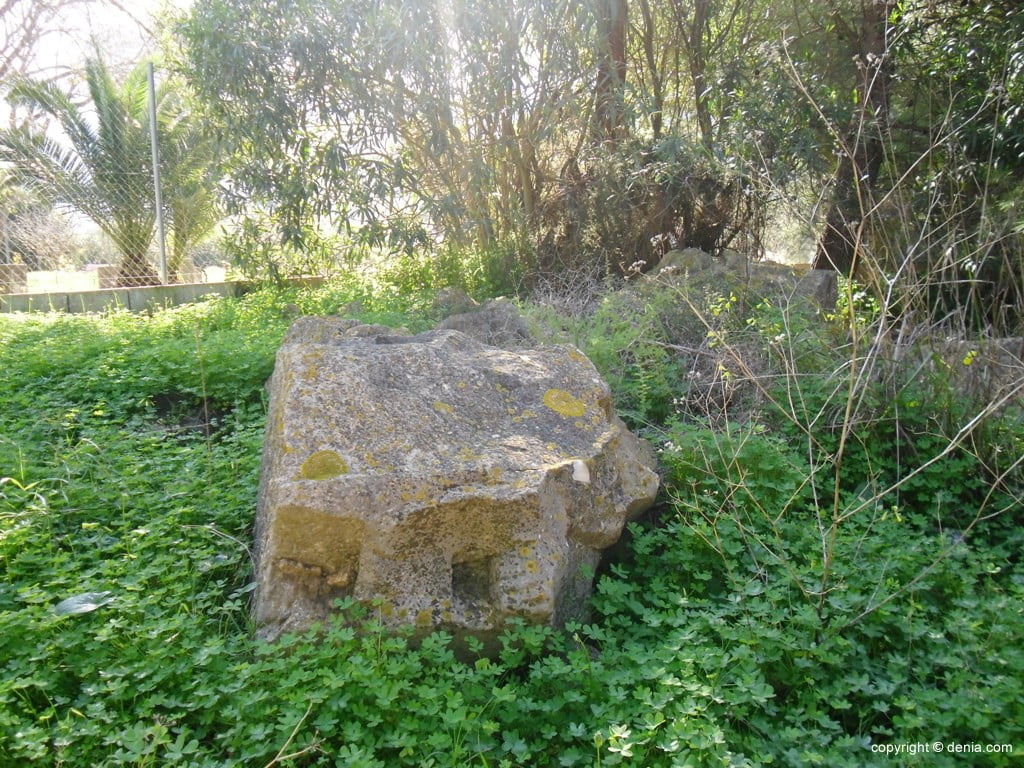 Ruinas pertenecientes al monumento del Sagrado Corazón de Dénia