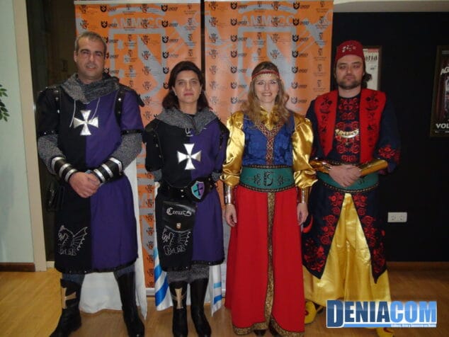 00 Capitanes y abanderadas de Dénia 2012