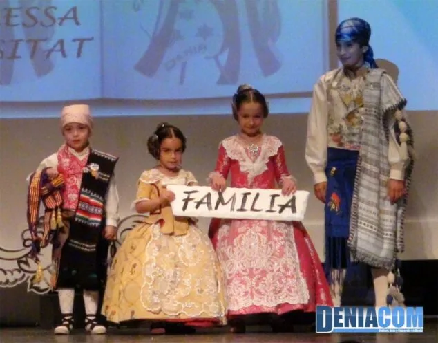 La Falla Campaments celebró la presentación de su comisión, sin Fallera Mayor 9 08 Comisión Infantil de Campaments