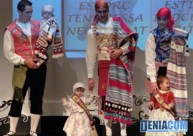 La Falla Campaments celebró la presentación de su comisión, sin Fallera Mayor 13 12 Comisión Infantil de Campaments