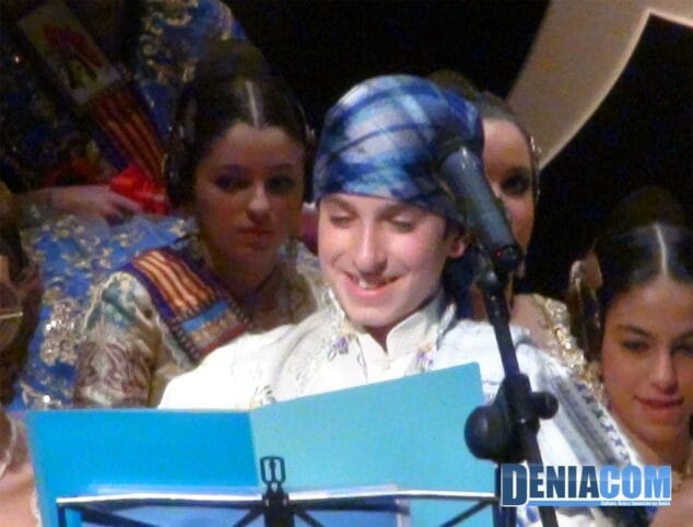 28 Felipe Torres Presidente Infantil de Campaments 2012