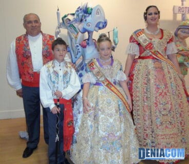 Cargos de Paris Pedrera 2012 con su ninot