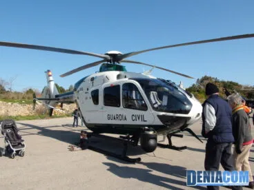 Helicóptero de la Guardia Civil en Dénia