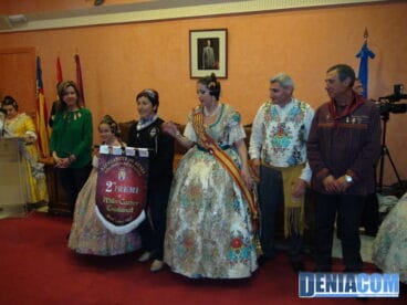 01 2o Premio de Calles Engalanadas para el 1er Grupo de Marineros