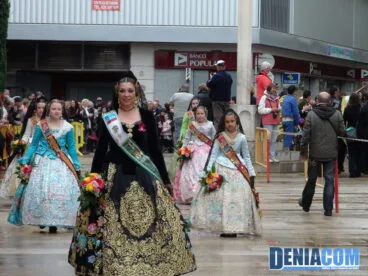 32 Llegada de la Junta Local de Dénia a la ofrenda