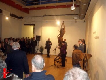 Pepa Font en la exposición de esculturas de Toni Marí en Dénia