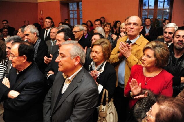 Público asistente al acto institucional del Día de la mujer en Dénia