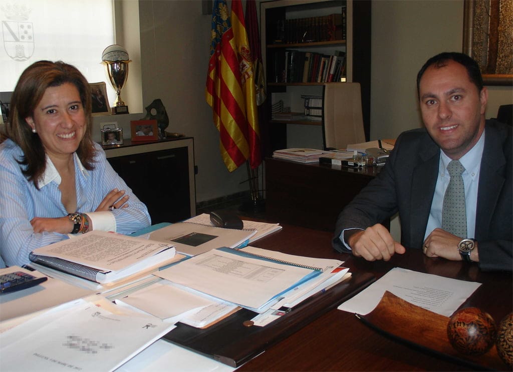 Reunión de Ana Kringe con Francisco Vives presidente de JOVEMA Reunión de Ana Kringe con Francisco Vives presidente de JOVEMA
