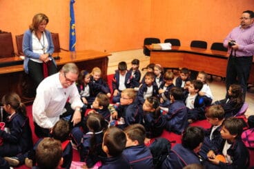 Alumnos del Colegio Carmelitas visitan el Ayuntamiento de Dénia IV