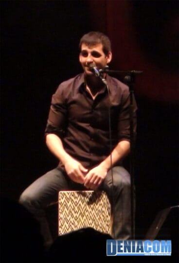 Fran Perea presentó en Dénia Viejos Conocidos