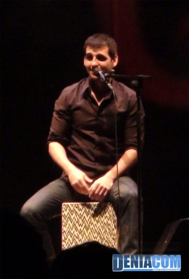 Fran Perea presentó en Dénia Viejos Conocidos