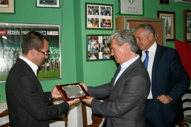 Visita del presidente del Betis y Gordillo a la Peña Bética de Dénia II
