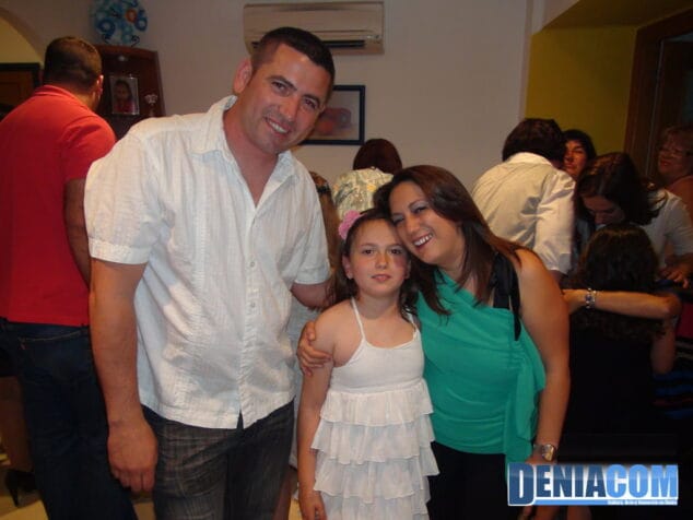 08 Rocío Patricio nueva Fallera Mayor Infantil de Dénia con sus padres