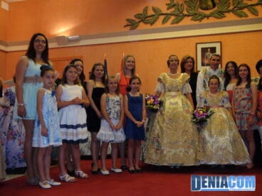 23 Falleras Mayores y Cargos 2013