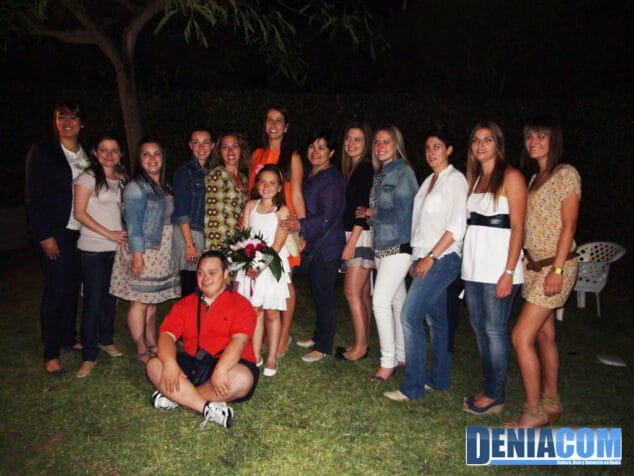 26 Falleras Mayores de Dénia 2013 junto a las Falleras Mayores de los distritos y Tito Barona