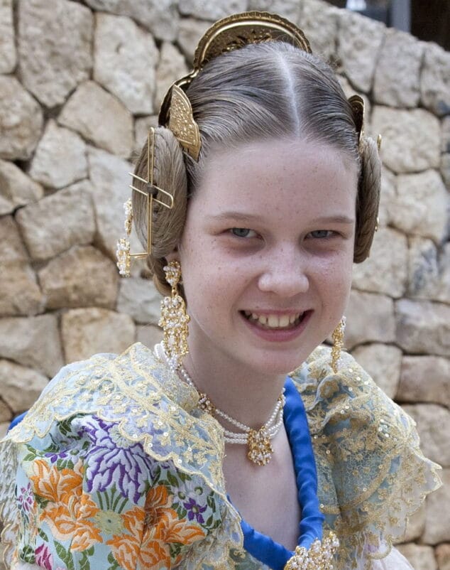 Nueve falleras aspiran a ser la Fallera Mayor Infantil de Dénia 2013 6 IRENE LOPEZ