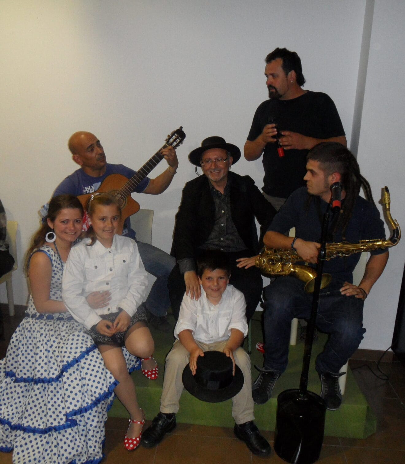 La Falla Roques celebra su primera Feria de Abril