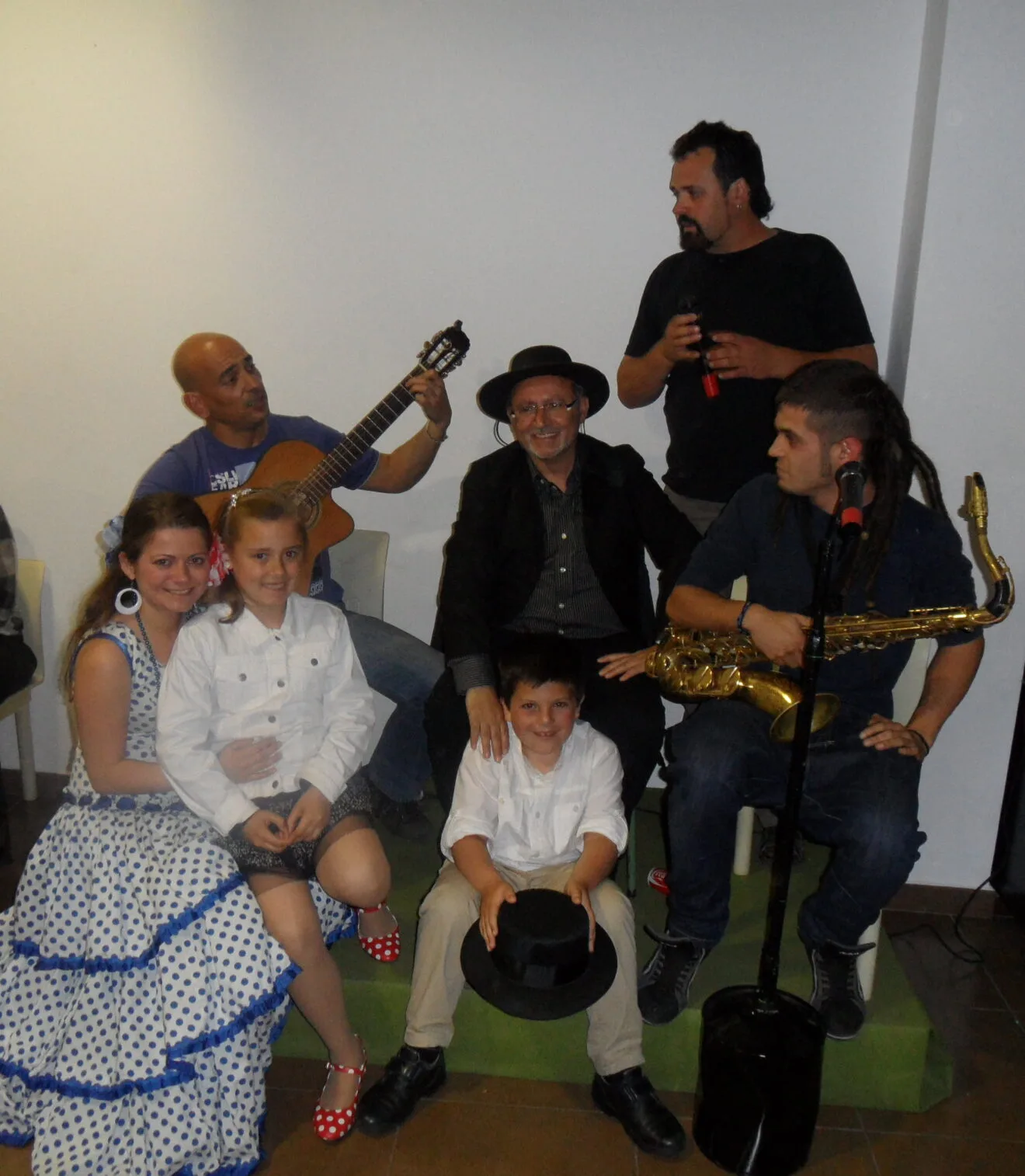 La Falla Roques celebra su primera Feria de Abril