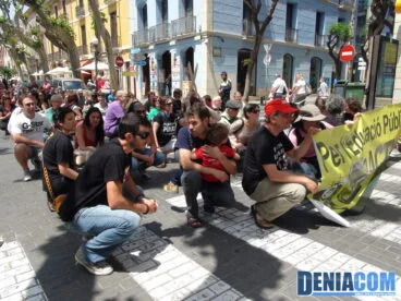 Manifestación en Dénia por la educación pública