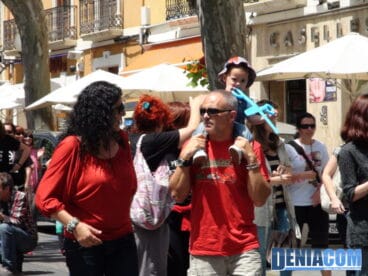 Manifestación en defensa de la educación pública en Dénia