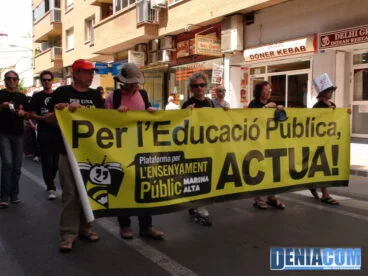 Plataforma per l’ensenyament públic de la Marina Alta en la Manifestación de dénia