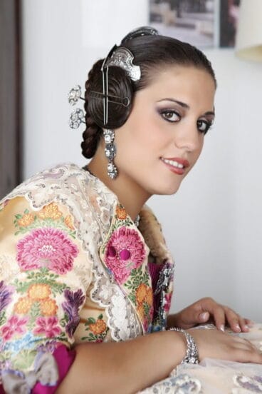 RUTH NEGRE