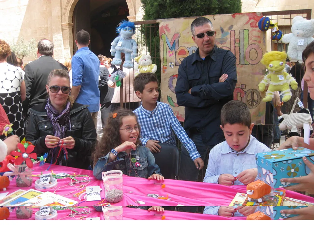 Recaudación del Mercadillo Solidario de Llunàtics 02