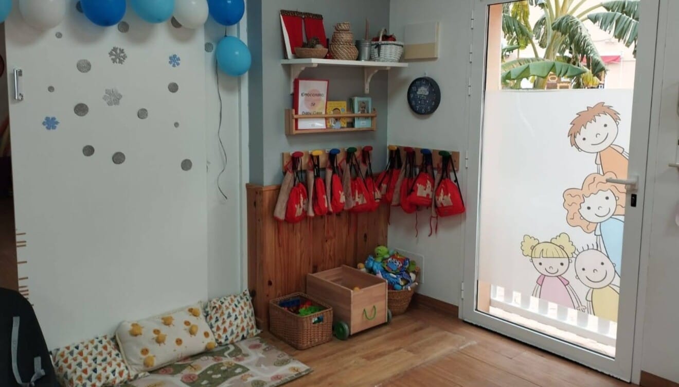 Aulas luminosas y tranquilas para el desarrollo infantil