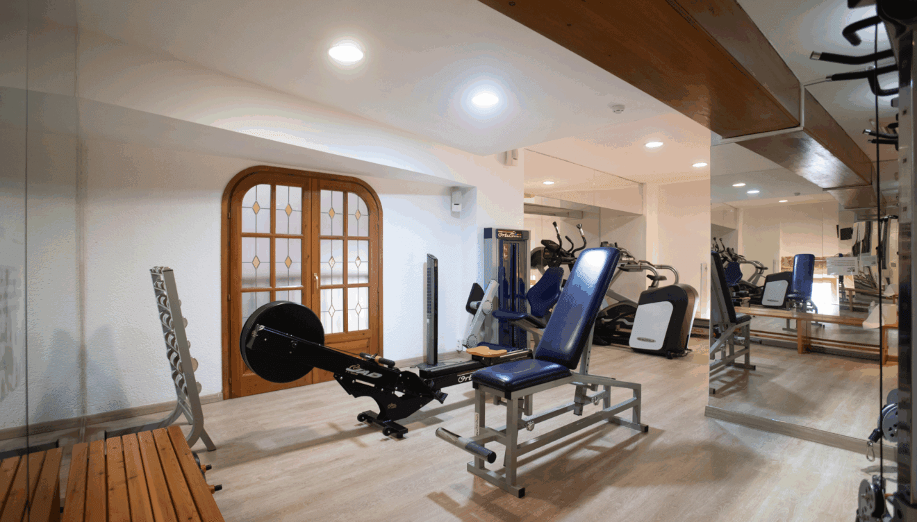 Su hotel tiene gimnasio incluído