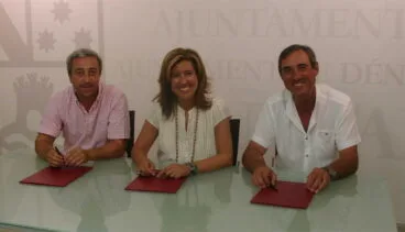 Ayuntamiento y AMMICC firman el convenio de 2012