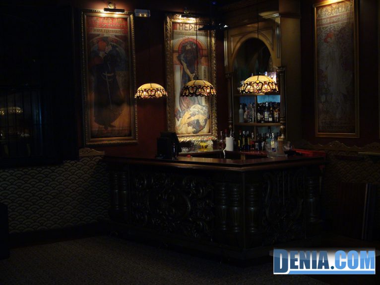 Dorian Gray Dénia, Official Irish Pub
