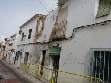 Fachadas del barrio de Les Roques