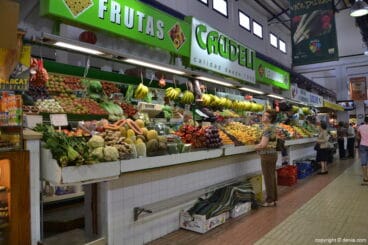 Frutas y verduras en el Mercado de Dénia
