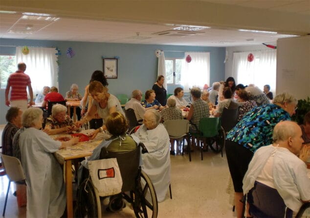 Taller de cerámica en la Residencia de Ancianos Santa Lucía