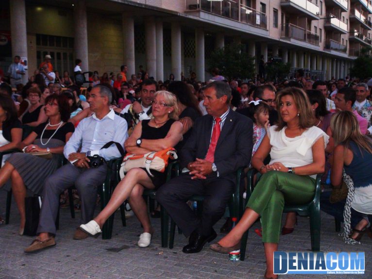 02 Autoridades de Dénia en el acto del Día del Fallero