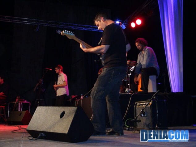 Rafel Arnal abre con “Pam a Pam” la XXI edición de Música al Castell 14 Banda de Rafa Arnal en Música al Castell