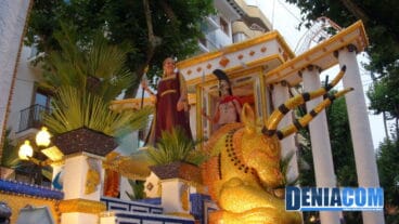 Carroza Los 300 espartanos de la Falla Diana1