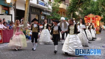 Comparsa elegancia de la Falla Camp Roig