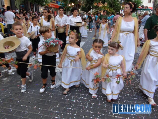 Comparsa infantil de la Falla Saladar
