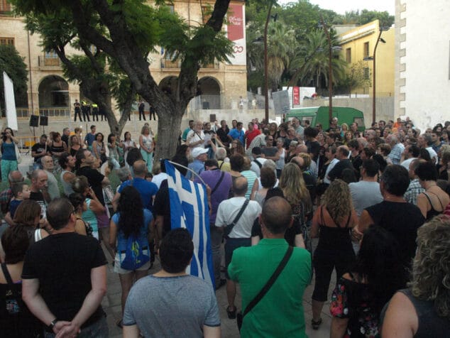Concentración en la Plaza de la Constitución contra los recortes en Dénia