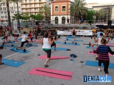 Decenas de personas acuden a participar y ver el Maratón solidario de spinnin
