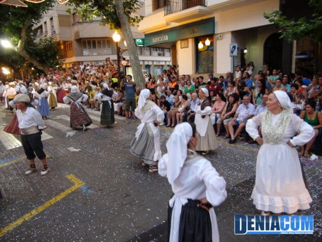 Jotas manchegas en el Desfile de Carrozas 2012