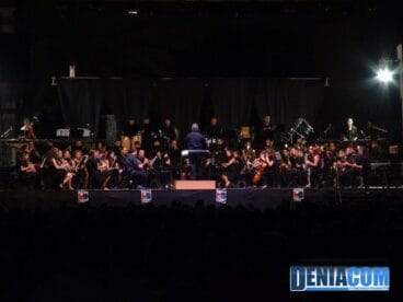 La Agrupación Artística Musical de Dénia durante su concierto de la Santíssima Sang