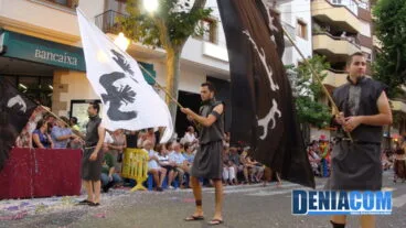 La comparsa L´ejercit del Dragó de la Falla Oeste