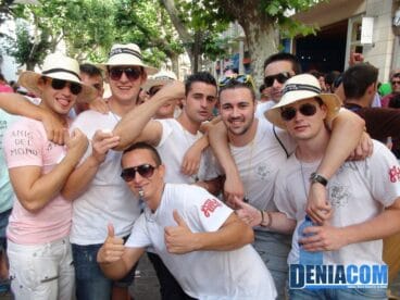 Las peñas toman la calle Marqués de Campo