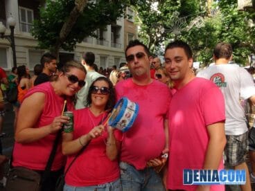 Miles de personas abarrotan la calla Marqués de Campo