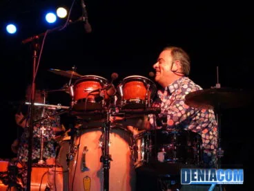Percusionista del grupo de habaneras Aguadulce