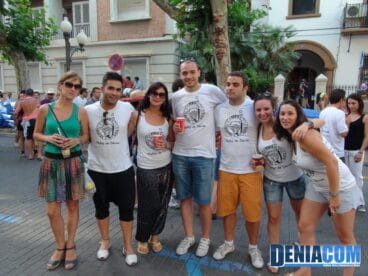 Peña Quatre gats en la primera entrada de bous 2012