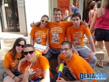 Peña Sexo y cerveza fría al menos una vez al día en la 1º entrada de bous 2012